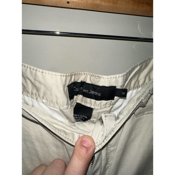 Calvin‎ Klein Khaki Cargo Shorts -  size 14 - Picture 3 of 3